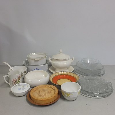 Assortment of Kitchenware, Glassware and Cutlery