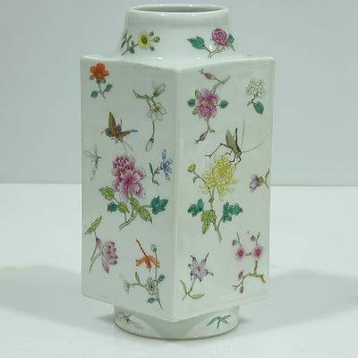 Chinese Famille Rose Cong Vase Decorated With Insects Republic Period