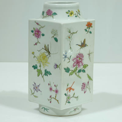 Chinese Famille Rose Cong Vase Decorated With Insects Republic Period