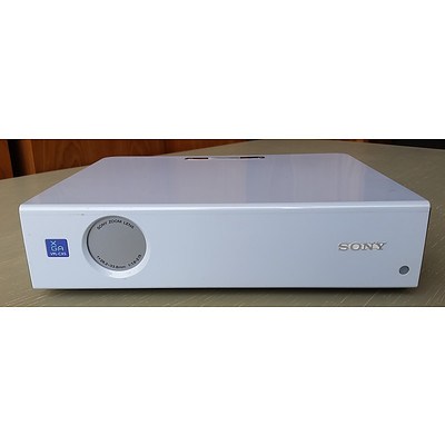 Sony XGA VPL-CX5 Projector