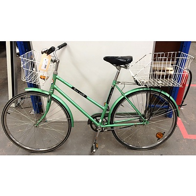 Free Spirit Single Speed Womens Bike