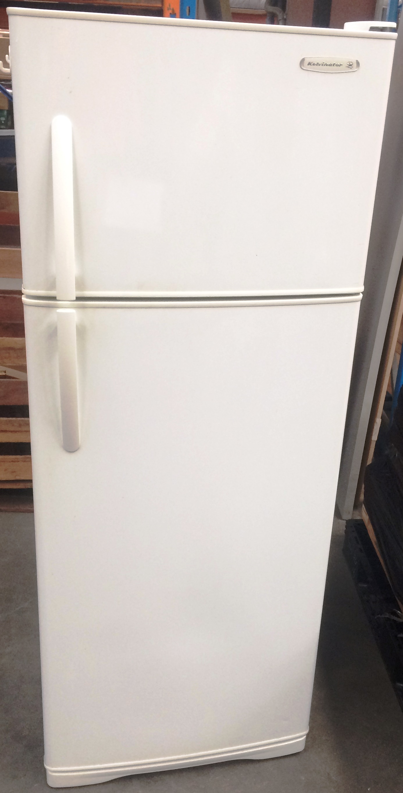 Kelvinator 410 Fridge-Freezer - Lot 852659 | ALLBIDS