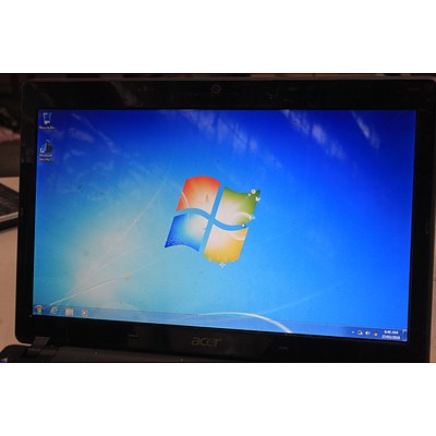 Acer Aspire 1830 Core i3 -380U Mobile 1.33GHz Laptop