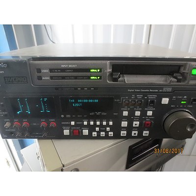 Panasonic Aj-D750 Dvcpro Digital Video Cassette Recorder