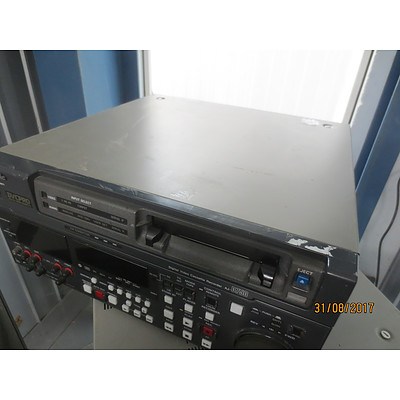 Panasonic Aj-D750 Dvcpro Digital Video Cassette Recorder