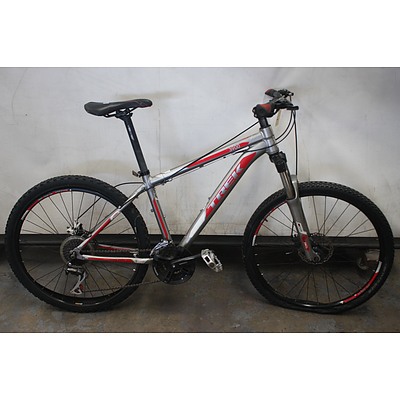 Trek 3900 21 Speed Mountain Bike