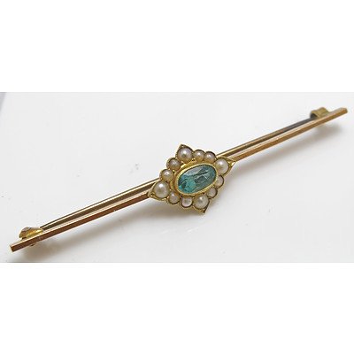 Antique 15ct Gold Green Stone & half pearl Brooch