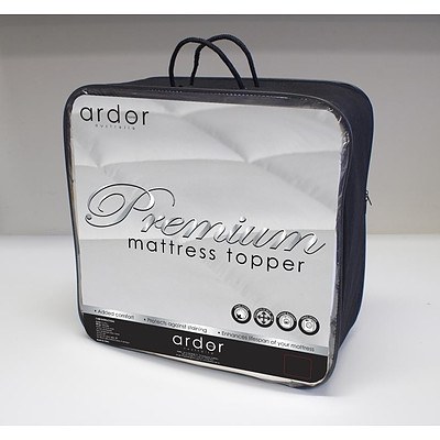 Ardor Premium Mattress Topper White Queen - RRP: $209 - Brand New