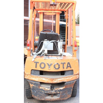 Toyota 15 Forklift