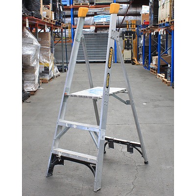 Gorilla Platform Ladder
