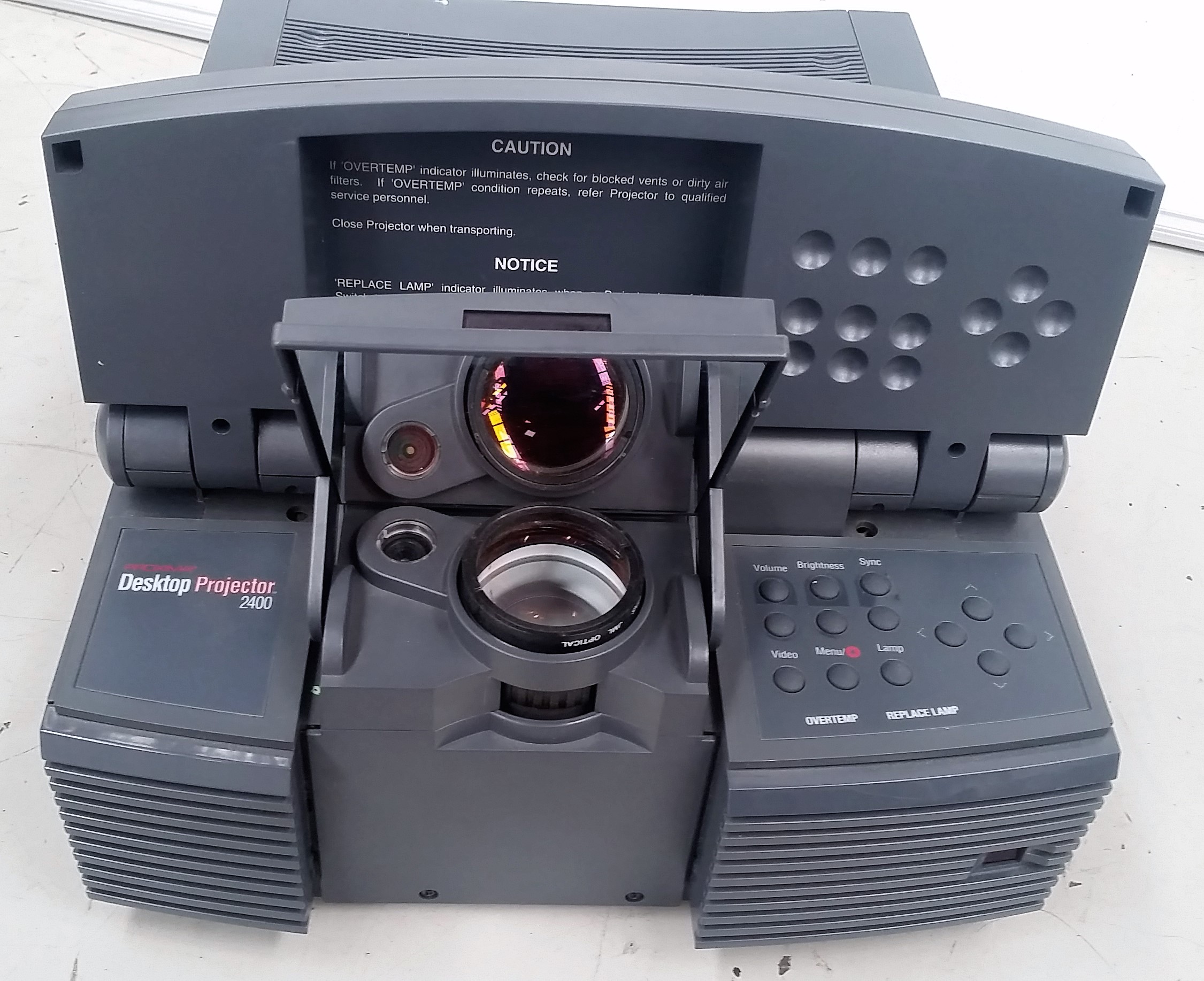 Proxima 2400 VGA CRT Projector Lot 867970 ALLBIDS