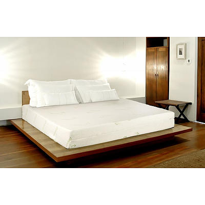 Memory Foam King Mattress with Hypo-Allergenic Bamboo Cover - RRP $3599.00 - Brand New