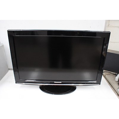 Panasonic 32 Inch LCD TV