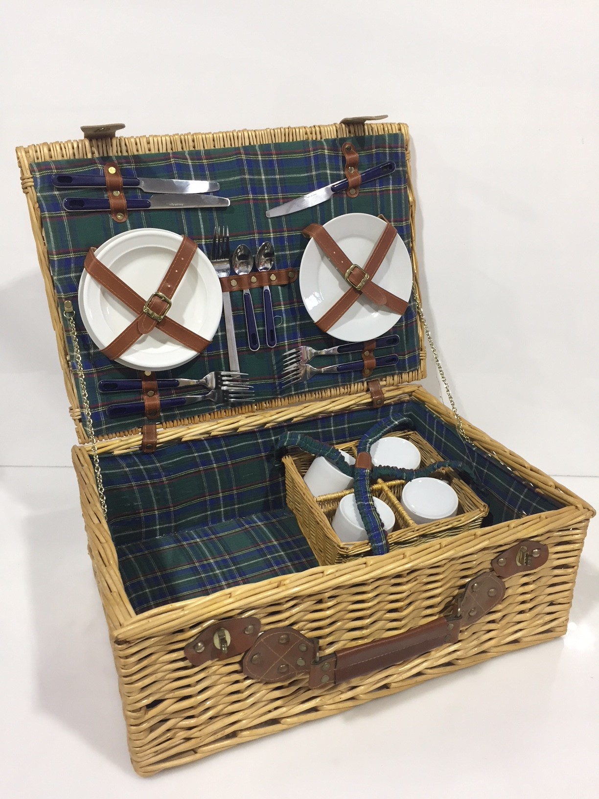 Large Cane Picnic Basket Lot 941282 ALLBIDS