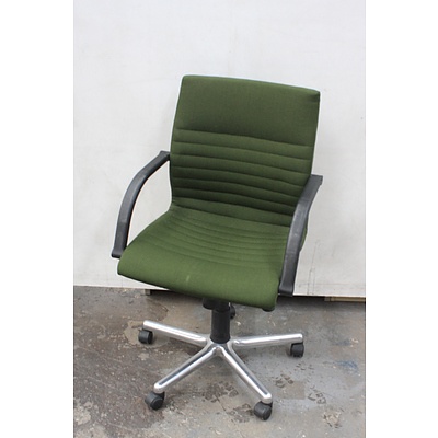 Camatic Green Fabric Office Chairs - Lot of 4