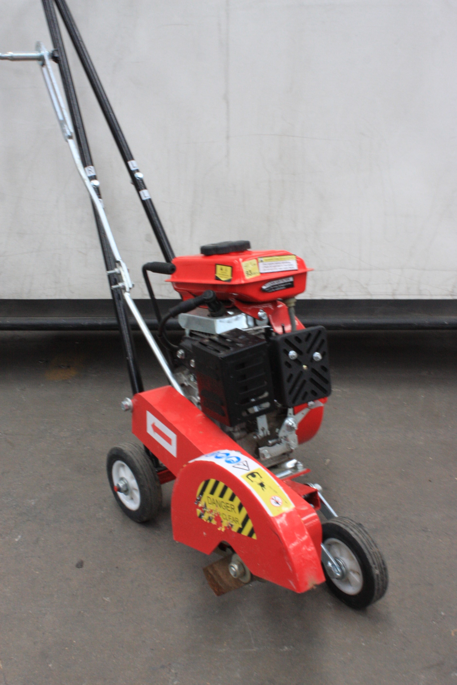 Gardenline 4 Stroke Lawn Edger Lot 872656 ALLBIDS