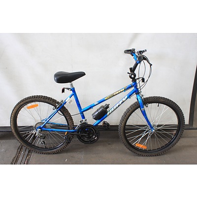 Huffy Trail Tech 18 Speed Mountain Bike