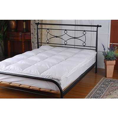 King Mattress Topper - 100% Goose Feather RRP $144.95 - Brand New