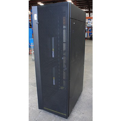 IBM 42RU Server Rack