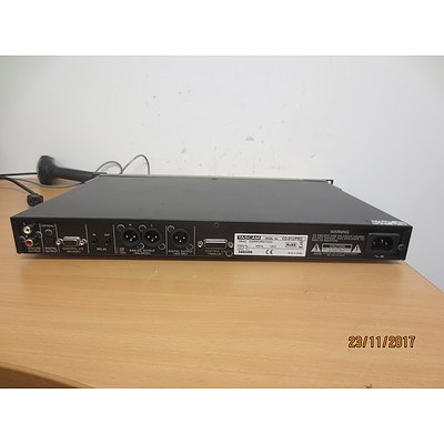 Tascam Cd Player Cd-01U Professional