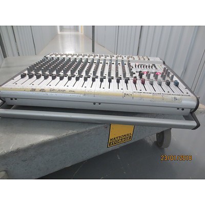 Behringer Ultra Low-Noise Design 20 - Powered Mixer Model: Europower Pmx5000