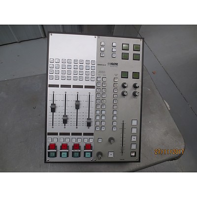 Klotz 4 X Channel Modular Digital Mixing Console Vadis D.C. 11