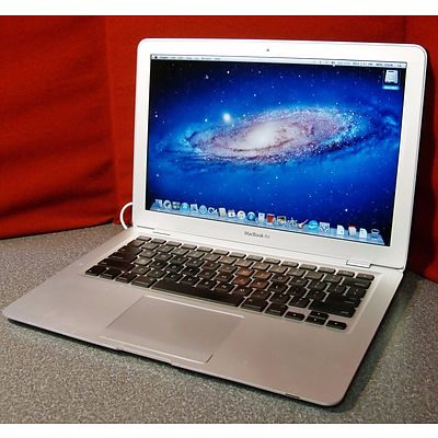 Apple MacBook Air A1237 Core 2 Duo 1.6GHz 13 Inch 2008 Original - Refurbished Model