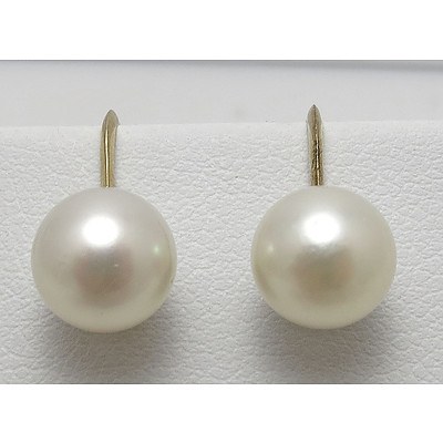 MIKIMOTO 14ct Gold Pearl Earrings