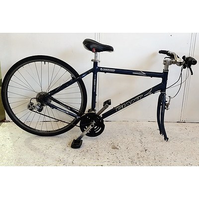 Giant Elwood 21-Speed Mountain Bike