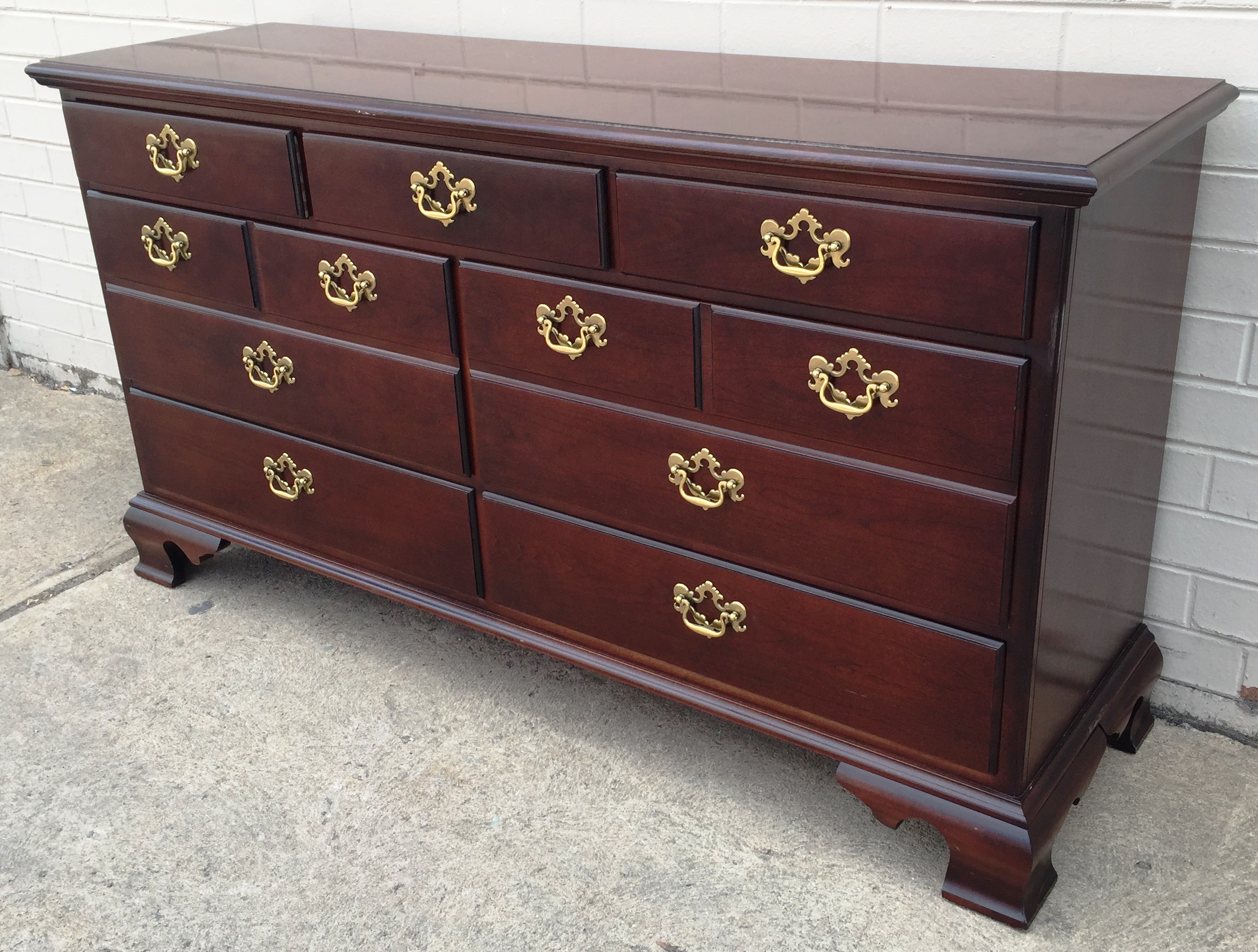 Drexel Heritage Chest of Drawers - Lot 880738 | ALLBIDS