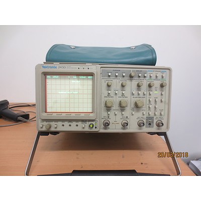 Tektronix Digital Oscilloscope