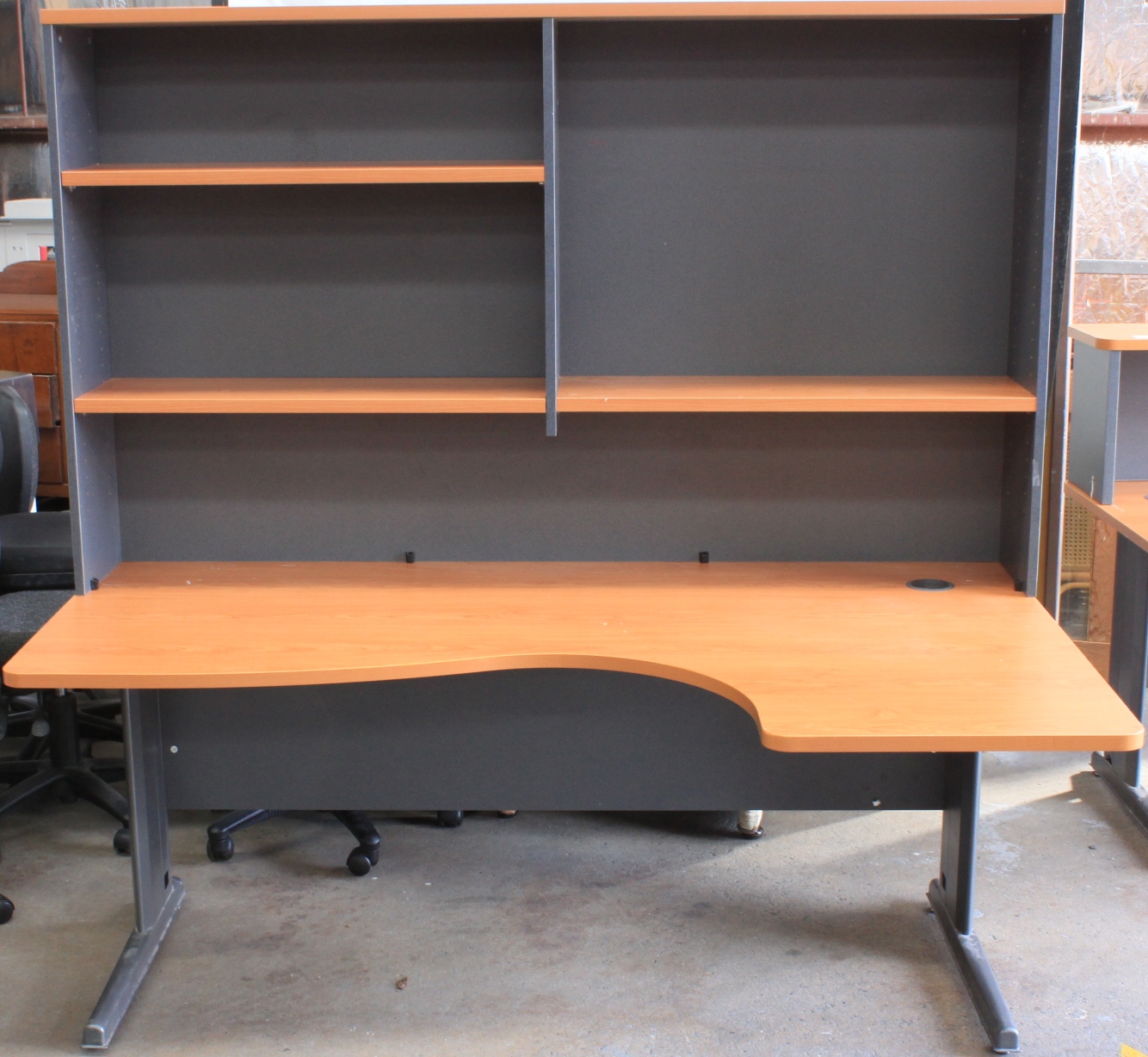 Timber Veneer Corner Desk With Lot 887142 ALLBIDS