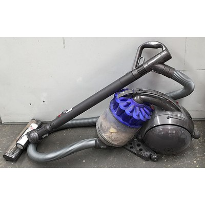 Dyson DC39 Vacuum Cleaner