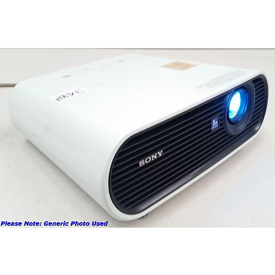 Sony VPL-EX70 XGA 3 LCD Projector