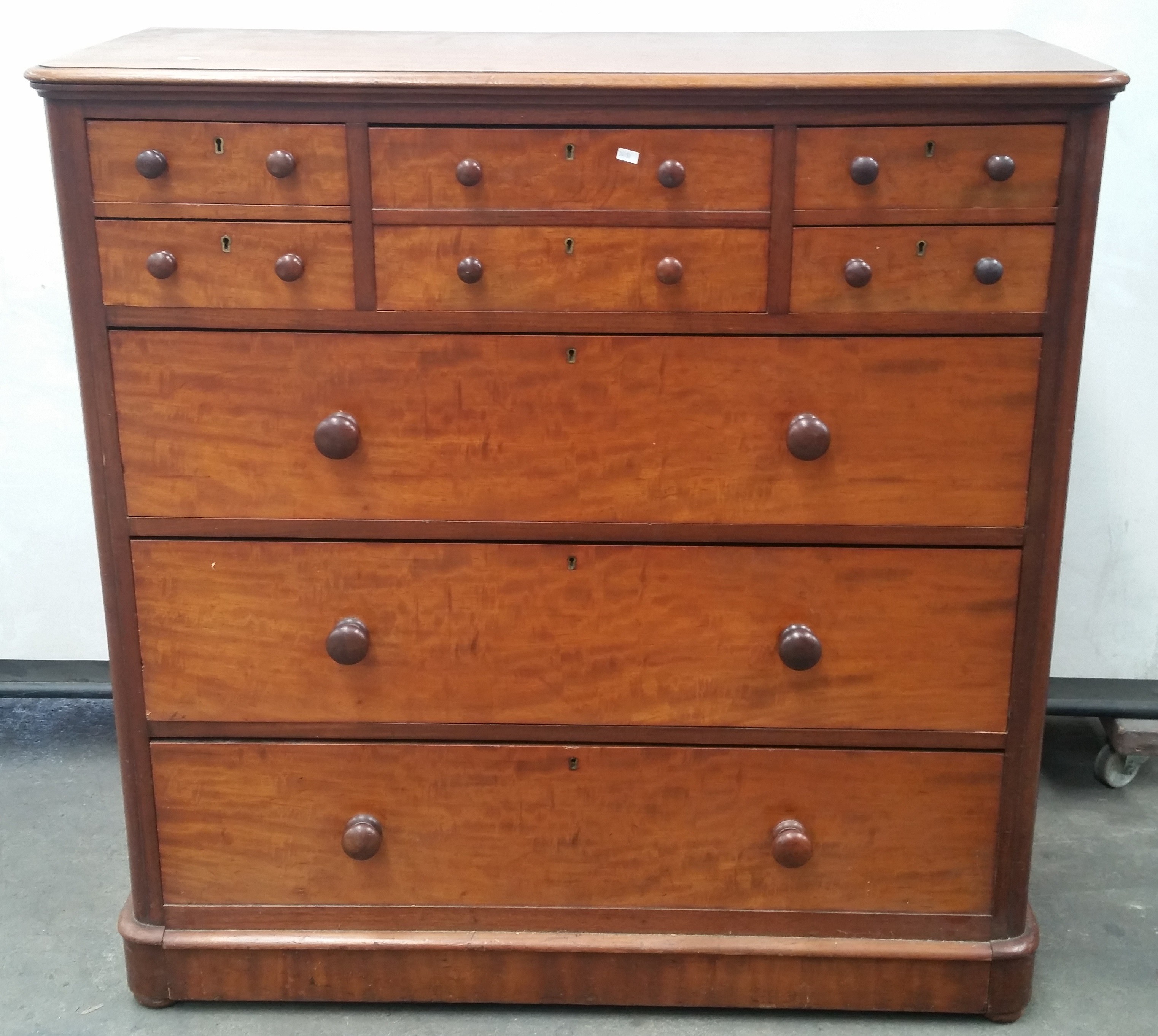 Timber Chest of Drawers - Lot 888392 | ALLBIDS