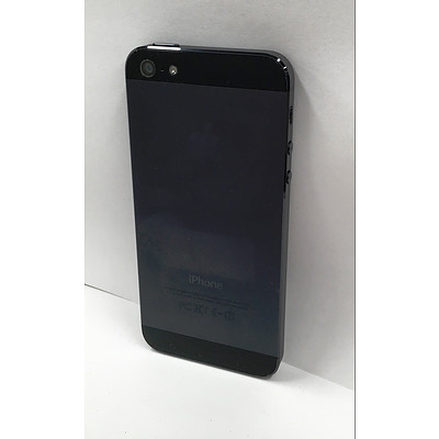 Apple iPhone 5 A1429 64Gb Touchscreen Phone