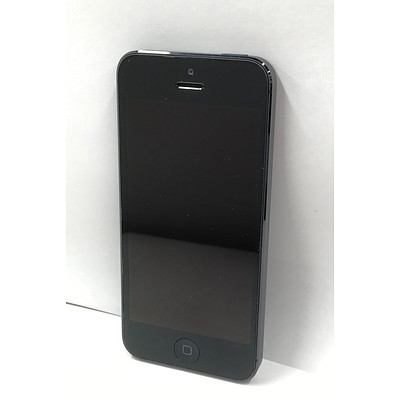 Apple iPhone 5 A1429 64Gb Touchscreen Phone