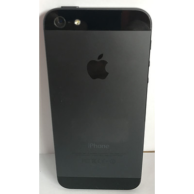 Apple iPhone 5 A1429 64Gb Touchscreen Phone
