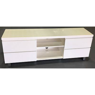 Entertainment Unit and Matching Coffee Table with White Lacquer Finish