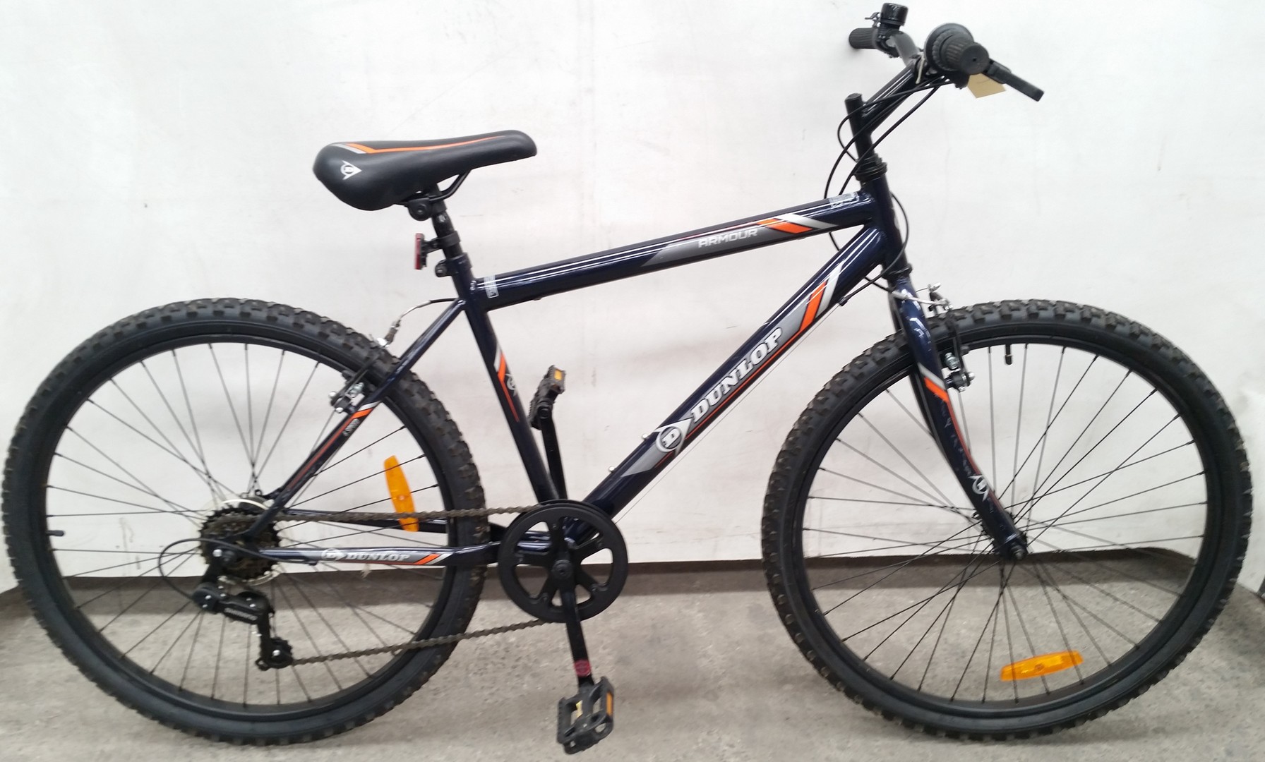 dunlop warrior mountain bike