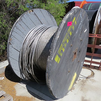 Cable Roll with Metal Cable