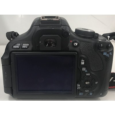 Canon EOS Kiss X5 Digital camera with Cosina 70-210 Lens