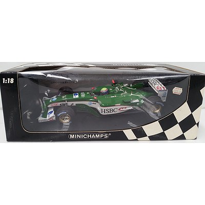 MiniChamps 1:18 Scale Model Jaguar Racing R4 Mark Webber