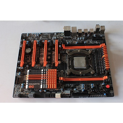 Gigabyte GA-X79-UD7 Motherboard and HD7850 Graphics Card