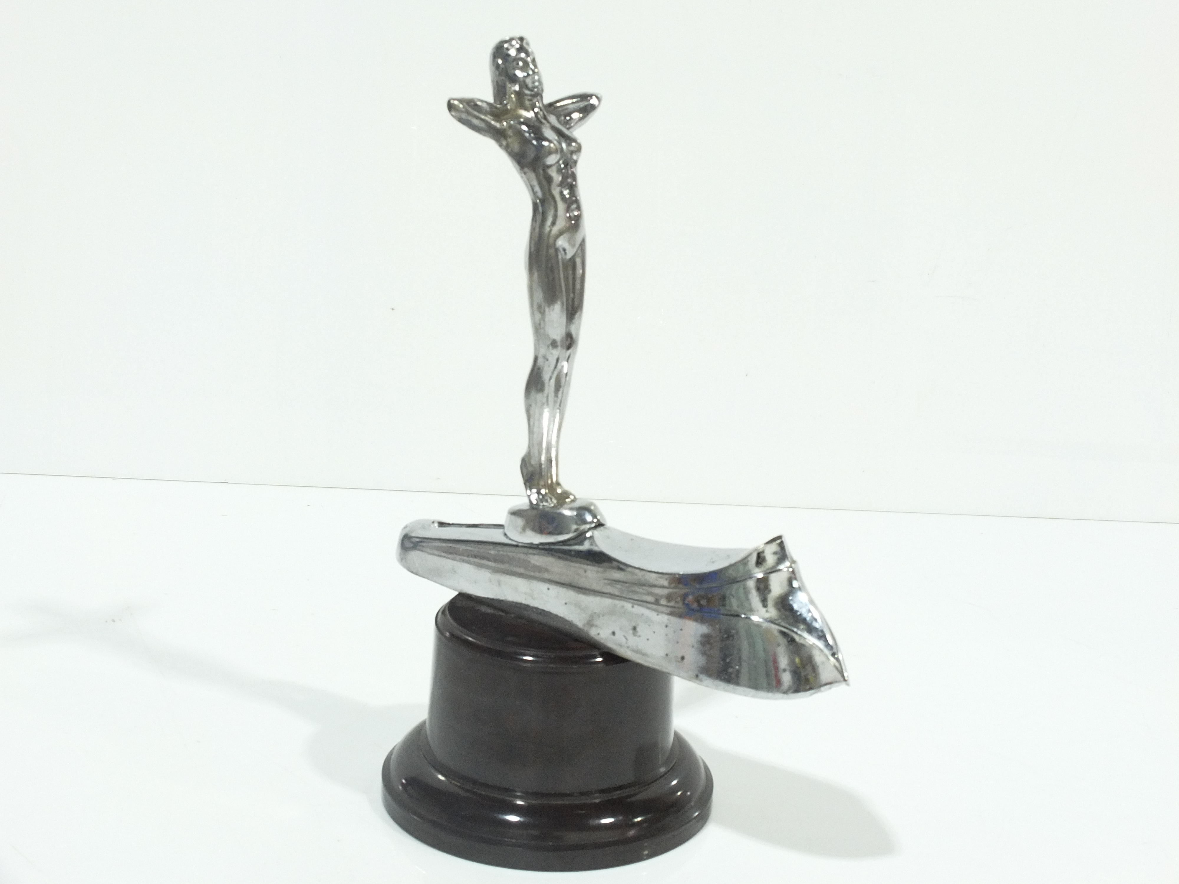 Chrome Women Hood Ornament Lot 901543 ALLBIDS