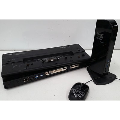 Toshiba Docking Stations - Lot of 12