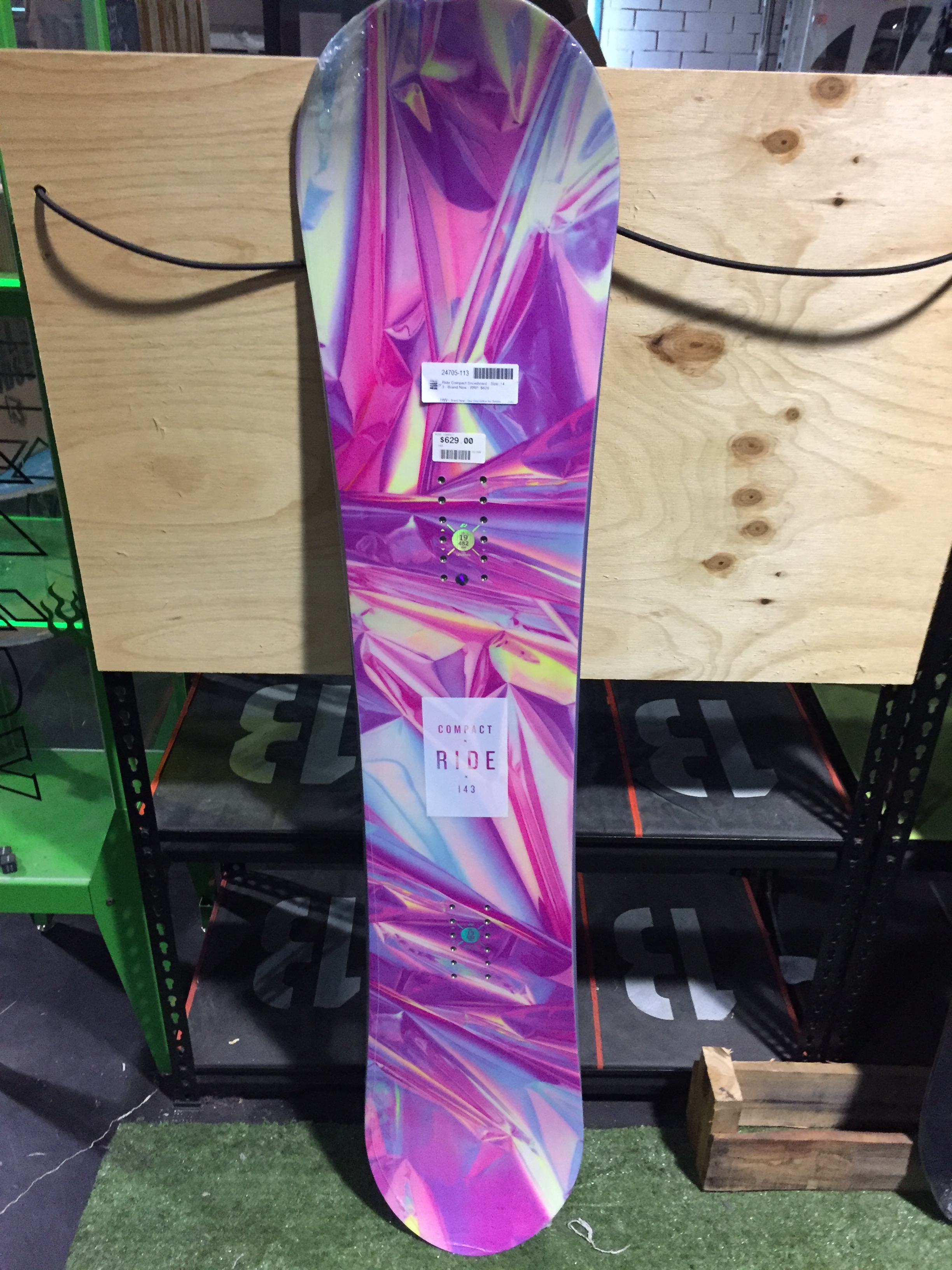 Ride Compact Snowboard Size: 143 - Lot 903705 | ALLBIDS