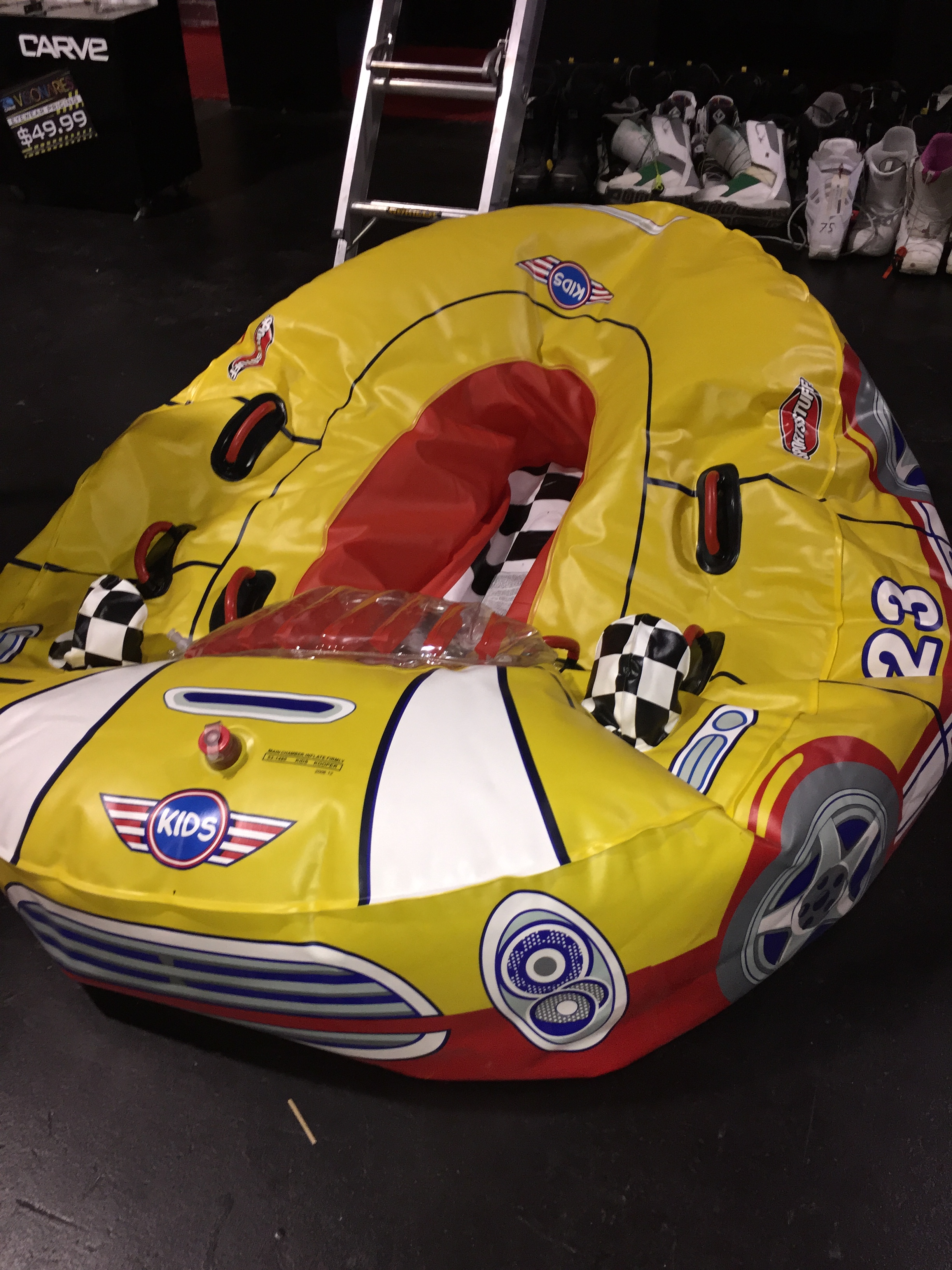 SPORTS STUFF Inflatable Car/Raft - Lot 904347 | ALLBIDS