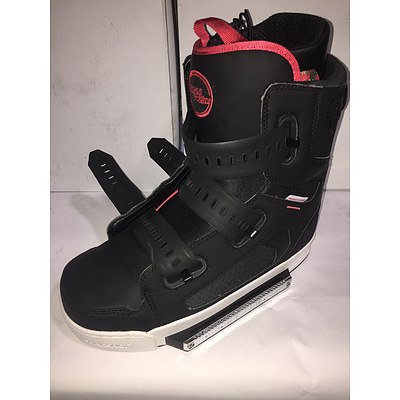 SLINGSHOT Shredtown Wakeboard Boots - Size 12 - Brand New - RRP $749.95
