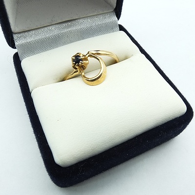 18ct Yellow Gold Ring With Small Dark Blue Sapphire
